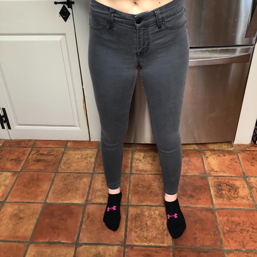 Mid Rise Grey Jeggings